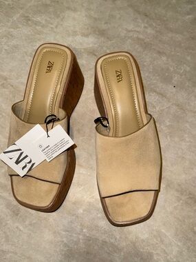 ZARA Tan Suede Platform Slide Mules